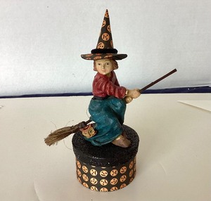 lot 229 image: Bethany Lowe Halloween Witch Candy Box