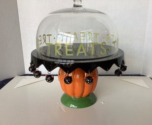 lot 237 image: Dept. 56 Halloween Halloween Treats Server