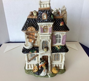 lot 238 image: Fitz & Floyd Halloween Harvest Cookie Jar