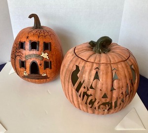lot 243 image: Pair of Jack-o-Lanterns #2