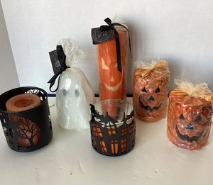 lot 283 image: Group of 6 Halloween Votive Candles