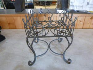 lot 73 image: Plant Stand