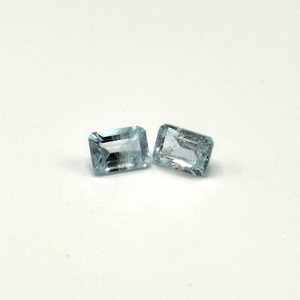 lot 18 image: 2.9 Carat Blue Topaz Gemstones Loose
