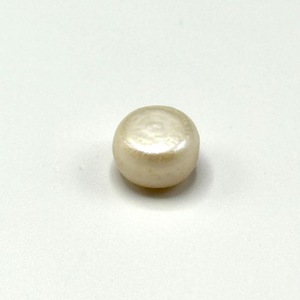 lot 19 image: Natural Pearl Gemstone Loose
