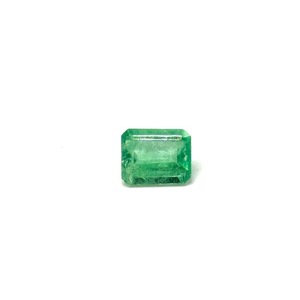 lot 109 image: 1.00 Carat Emerald Gemstone Loose