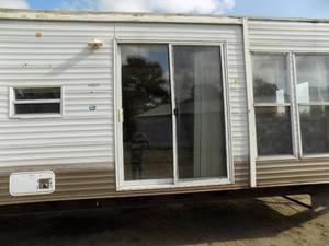 2007 Breckenridge Park Model Damon Series M-844-SB Triple Slide Camper – 44' Length