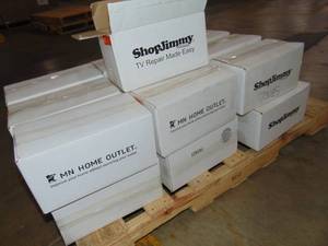 lot 26 image: 190 Pack Fluidmaster Perfect Fit Universal Toilet Tank Lever in White