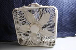 lot 31 image: Used 20-Inch Box Fan with White Plastic Frame