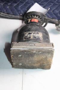 lot 44 image: Porter-Cable Electric Palm Sander