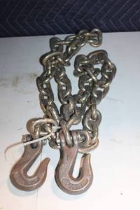 lot 55 image: Heavy Duty Forged Steel Tow Chain with Hooks