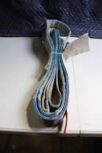 lot 56 image: Heavy Duty Lifting Sling Strap with Blue Edge Reinforcement