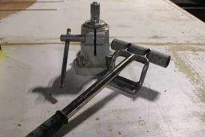 lot 104 image: Manual Pipe Bender Tool with Adjustable Handle