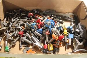 lot 105 image: Box of Assorted Router Bits and Cutters for Woodworking