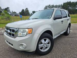 lot 4 image: 2009 Ford Escape XLT