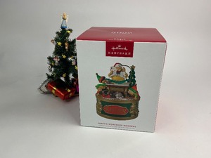 lot 17 image: 2022 Hallmark Keepsake Christmas Ornament Santas Workshop Wonders