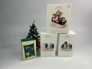 lot 28 image: 4 Hallmark Keepsake Christmas Ornaments