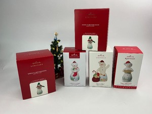 lot 65 image: 5 Hallmark Keepsake Christmas Ornaments