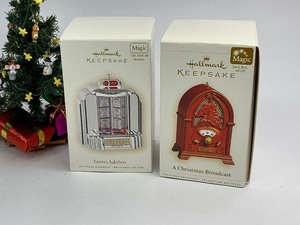 lot 74 image: 2 Hallmark Keepsake Christmas Ornaments