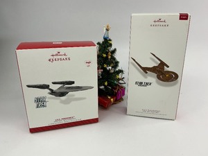 lot 134 image: 2 Star Trek Hallmark Keepsake Christmas Ornaments