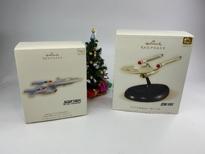 lot 141 image: 2 Star Trek Hallmark Keepsake Christmas Ornaments