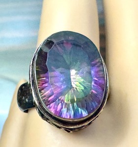 lot 26JJ image: Vintage Mystic Topaz Statement Ring with Ornate Band