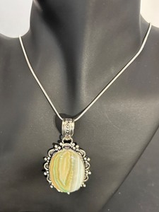 lot 37R image: Sterling Silver Necklace with Agate Pendant