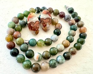 lot 81J image: Agate Beaded Necklace 18 Inch with Natural Stone Earrings Pair