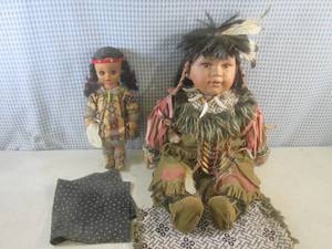 lot 40 image: (EW5) Large Vintage Porcelain Nativ...