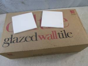 lot 46 image: (CSB) Case of 100 White Wall Tile 4...
