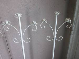 lot 59 image: (EC1) 2 Metal Candle Holder Stands ...