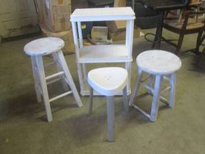 lot 69 image: (RMC) 3 Stools and Small Shelf...