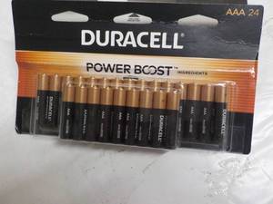 lot 3 image: Package of 24 Duracell AAA Batterie...