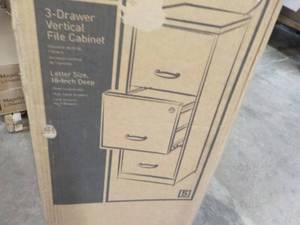 lot 14 image: Real Space Metal 3 Drawer Vertical ...