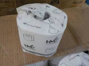 lot 17 image: Highmark Eco 80 Individually Wrappe...