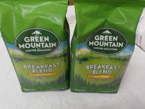 lot 26 image: 2 Green Mountain 18 oz Breakfast Bl...