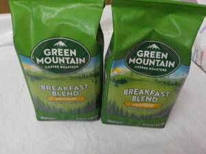lot 27 image: 2 Green Mountain 18 oz Breakfast Bl...
