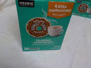 lot 84 image: Keurig 20 Pods 1 Step Cappuccino...