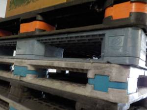 lot 101 image: 3 Heavy Duty Plastic Pallets...