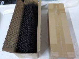 lot 128 image: 2 Plastic Mesh...