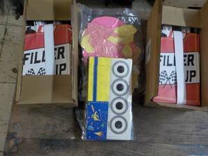 lot 134 image: GiftBags and Balloons...