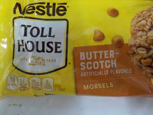 lot 208 image: 5 Nestle 11 oz bags Butterscotch Mo...