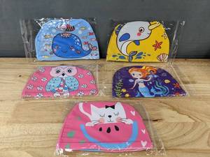 lot 297 image: 5 Piece Kids Swim Caps, Assorted Designs, Size Small - Brand New