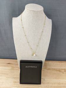 lot 107 image: Auovkoca Necklace with Initial P Pendant - Brand New