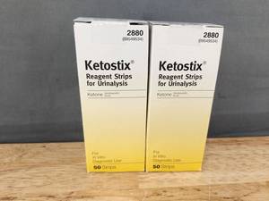 lot 156 image: 100 Ketostix Reagent Strips for Urinalysis - Brand New