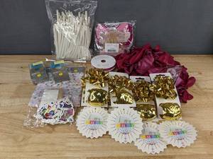 lot 164 image: Birthday Party Decor Spritz, Balloons, Bows, Candles, Etc. - Brand New