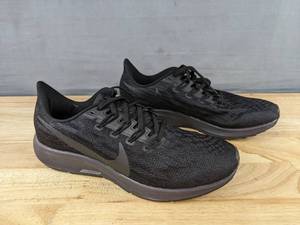 lot 17F image: Nike Air Zoom Pegasus 36 Running Shoes Men Size 9.5 Black - New