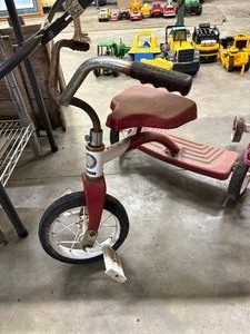 lot 68 image: Trike