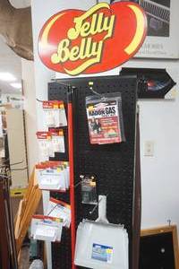 lot 105 image: Jelly Belly Rotating Display Stand (contents not included)