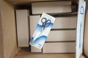 lot 126 image: Case of Scissors