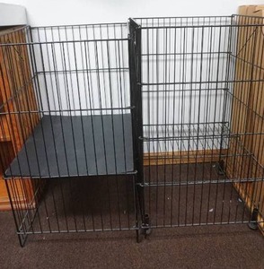 lot 186 image: 2ct Wire Bins